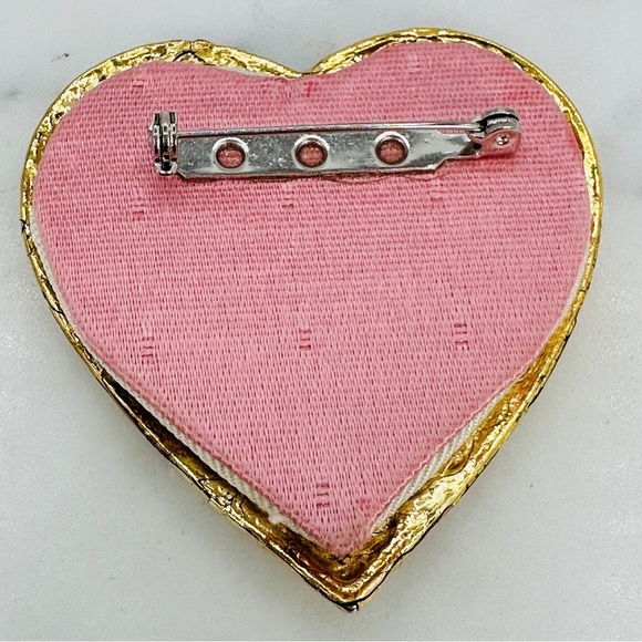 Embroidered Heart Brooch Pin Gold Framed Hand Stitched Flower Design Cottage - Picture 2 of 9